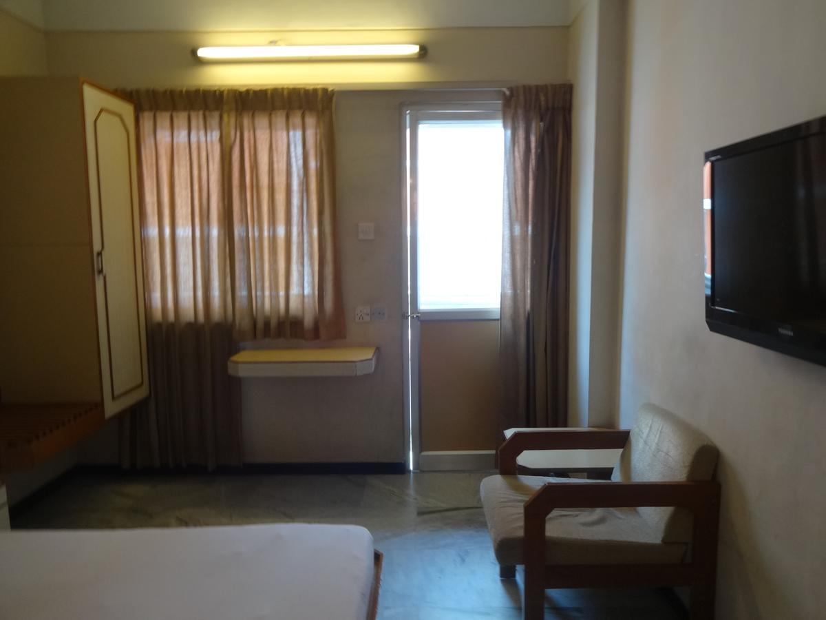 Hotel Padmam Madurai Exterior photo